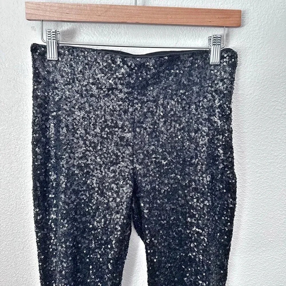 H&M | Black Legging Ponte Pants Sequin Sequined Pants Size + Ankle Zip | Size 6 - Picture 3 of 8